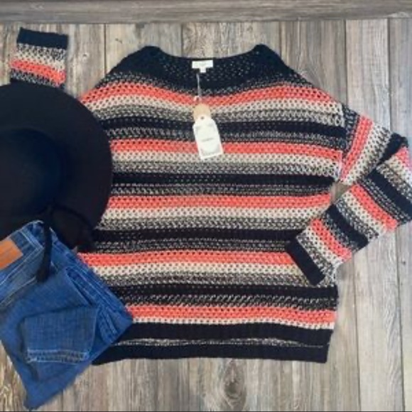 Entro open knit size small sweater - Picture 5 of 5